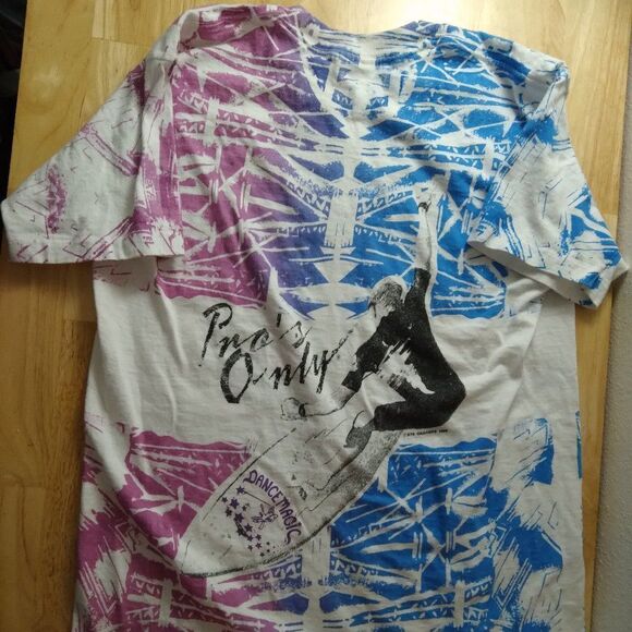 Vintage 80s STS Pro's Only Surf Dance Magic AOP T-Shirt - Picture 8 of 9